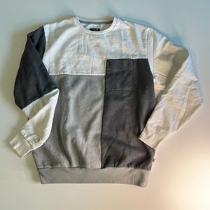 Colorblock sweatshirt long sleeve size Med